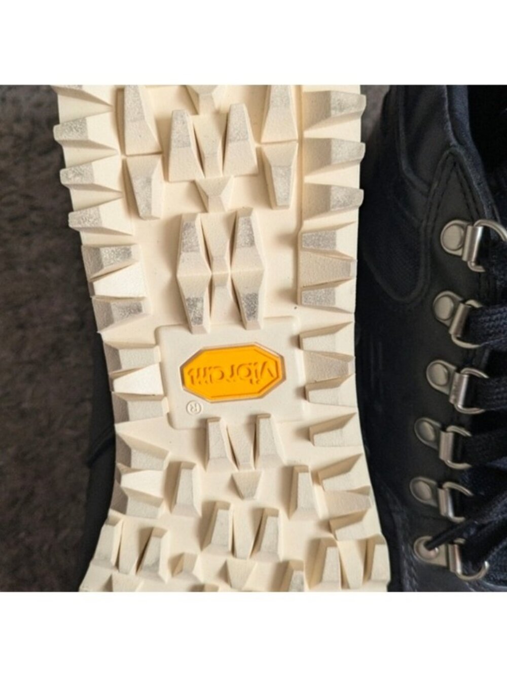 New Balance Rainier Men's Size 10 Black Macadamia Nut Hiking Shoes Vibram 052026 - Picture 6 of 9